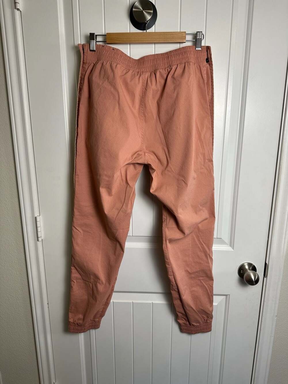 Nike Sportswear AF1 Women's Snap Track Pants Medium Red Stardust Pink Sporty - Picture 10 of 10